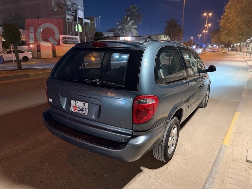 دودج كارافان